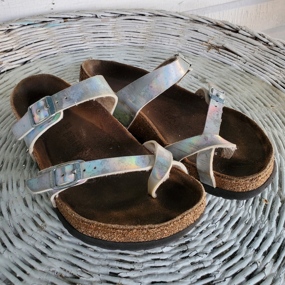 Holographic Birkenstocks